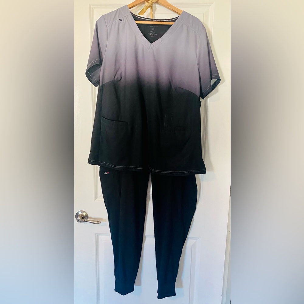 Koi lite Ombré scrub set 2xl top Xl jogger pants